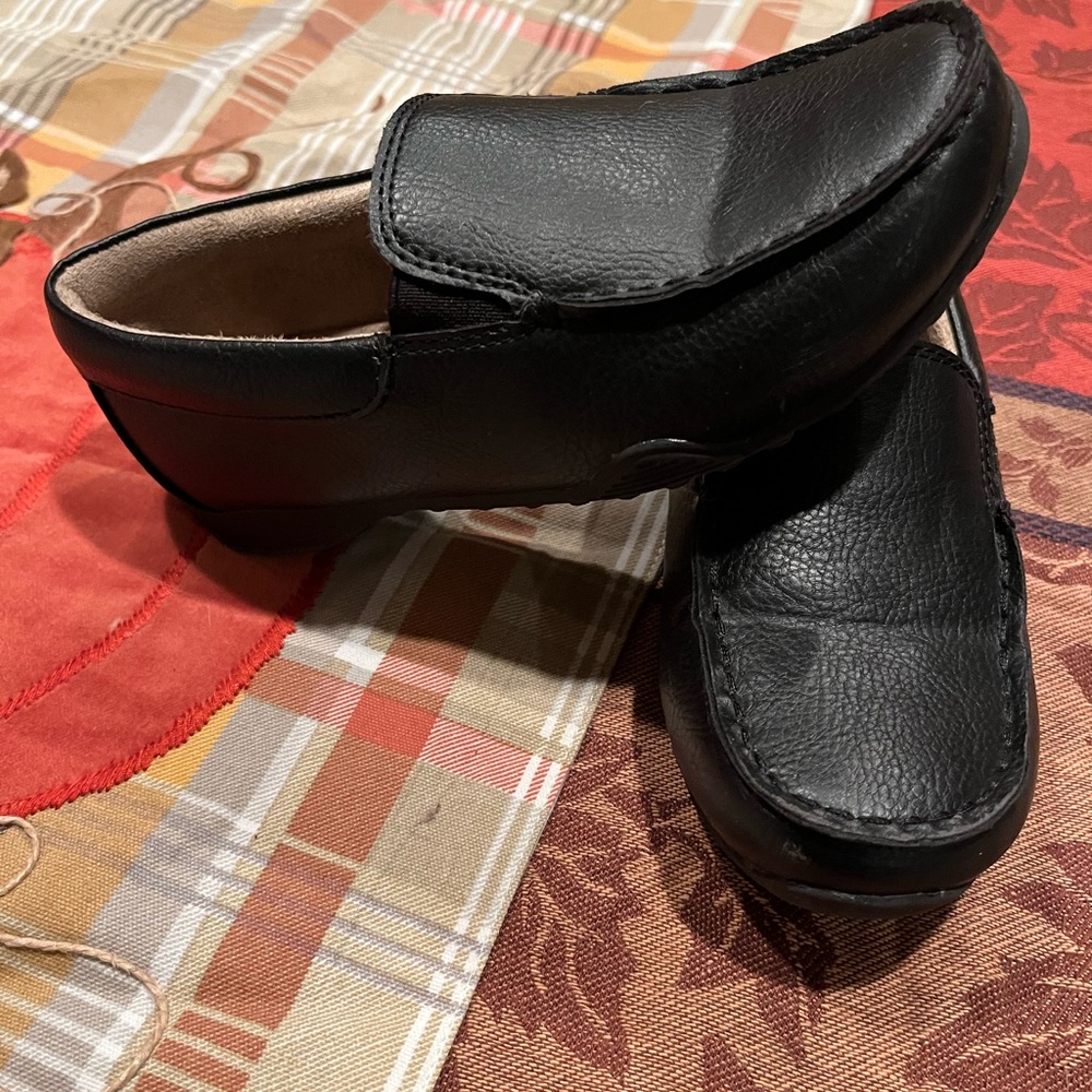 The Children's Place Black Dress Shoes Leather-like Sz 13